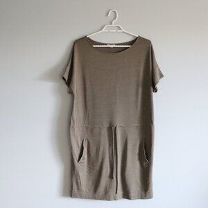 Aritzia Wilfred‎ Free Women's Sz M Green Florence T-Shirt Stretch Pocket Dress